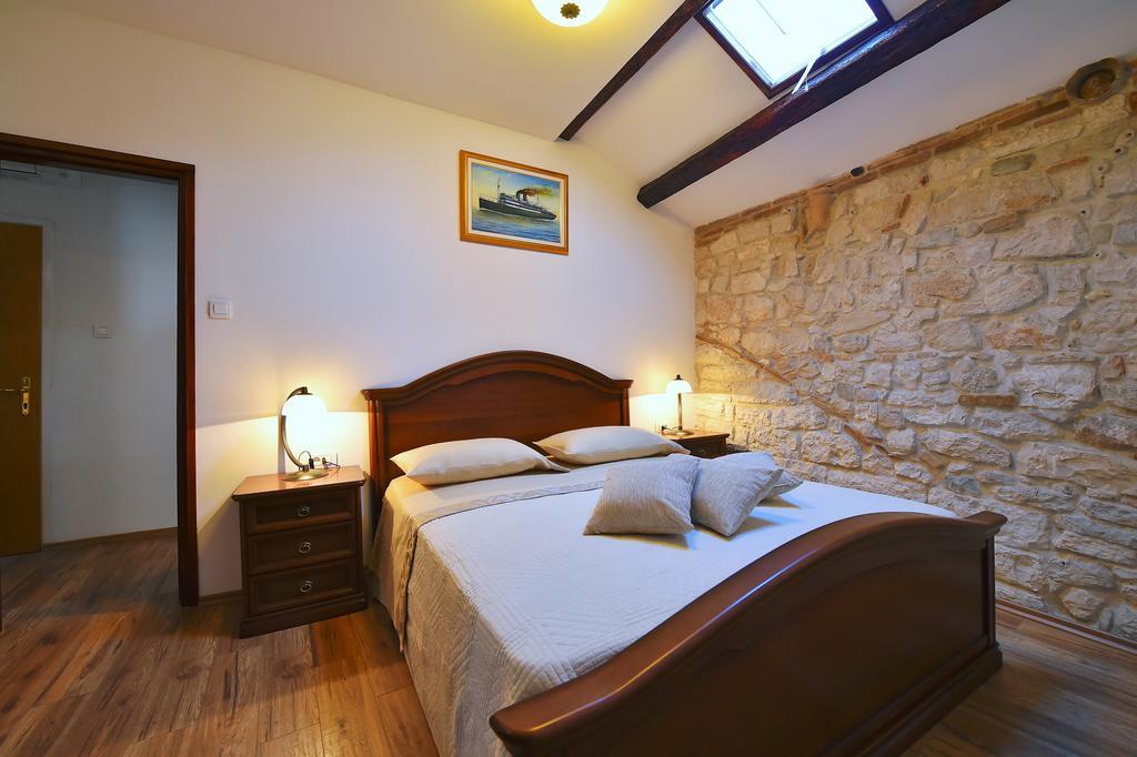 Antique Apartment Arsenale روفينج المظهر الخارجي الصورة